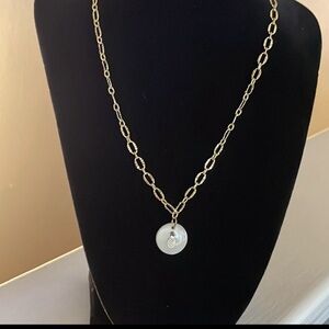 Elegant Gold Chain Necklace with pineapple pendant